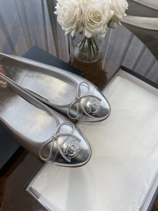 BALLET FLATS SILVER LAMBSKIN - 35