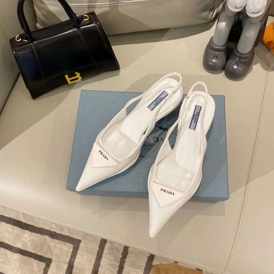 TRIANGLE LOGO SLINGBACK PUMPS IN WHITE GLOSSY CALFSKIN - 35