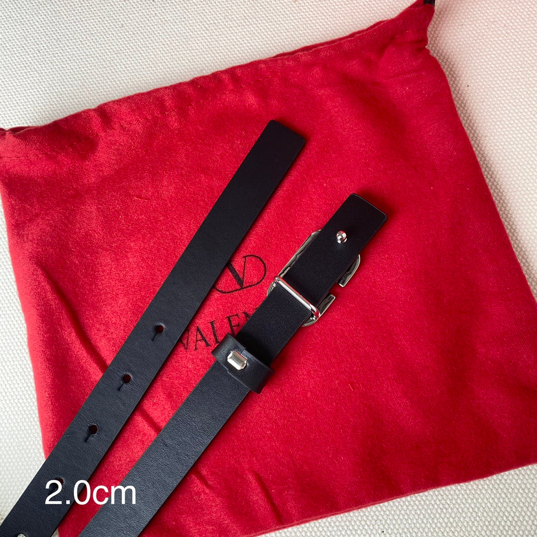 REVERSIBLE VLOGO SIGNATURE BELT IN GLOSSY ALL BLACK CALFSKIN SHW 20 MM - 30