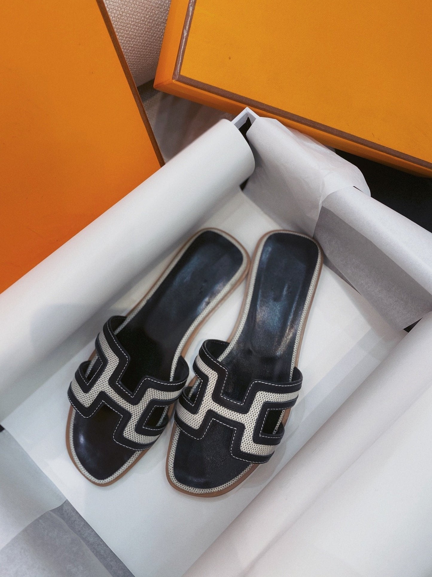 0ran Sandal Black Leather - 35