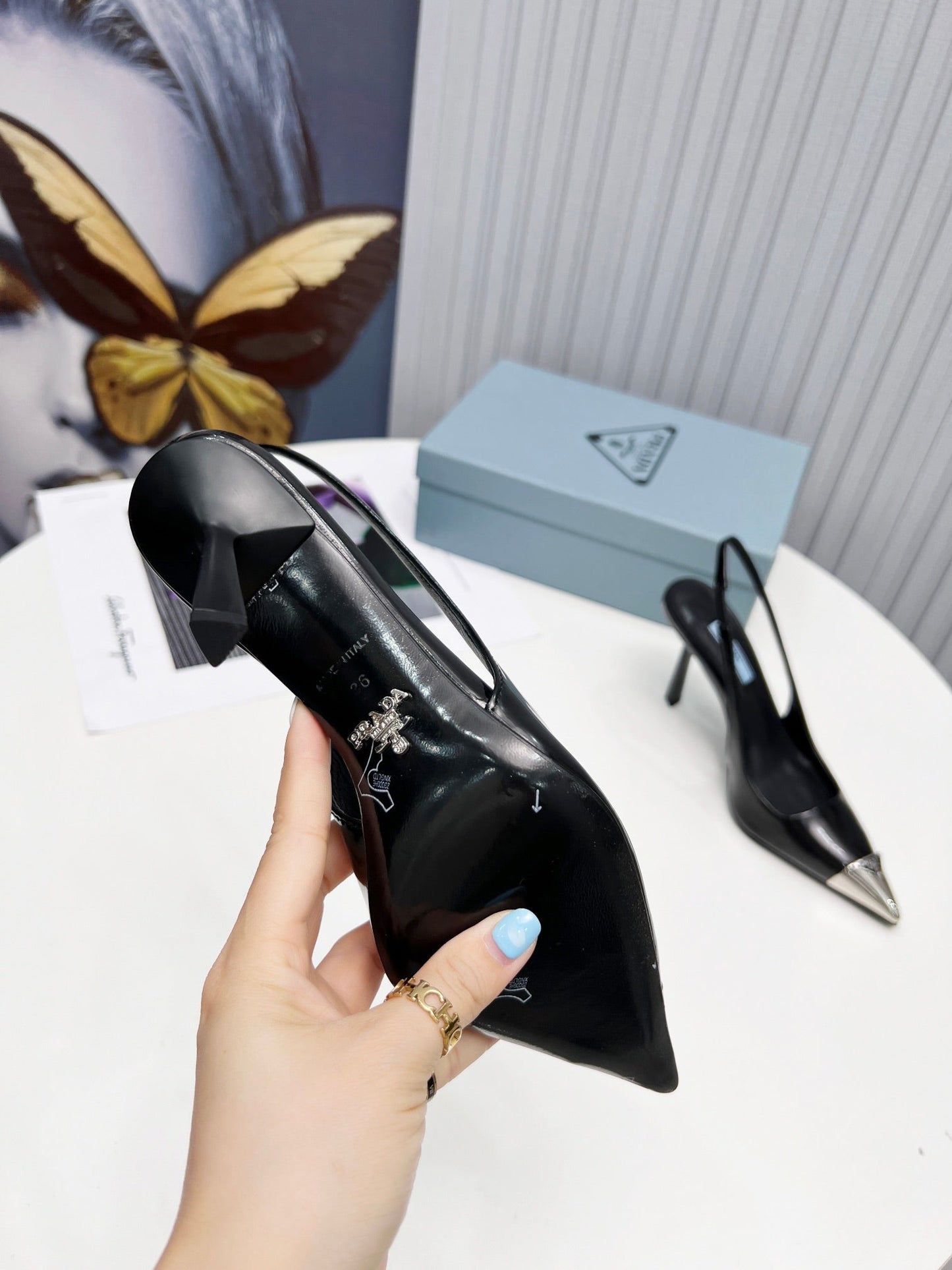 PRADA 26S СЛІНГБЕКИ НА ПІДБОРАХ 95 ММ ЧОРНОГО КОЛЬОРУ З ТЕЛЯЧОЇ ШКІРИ З МЕТАЛЕВИМ НОСКОМ