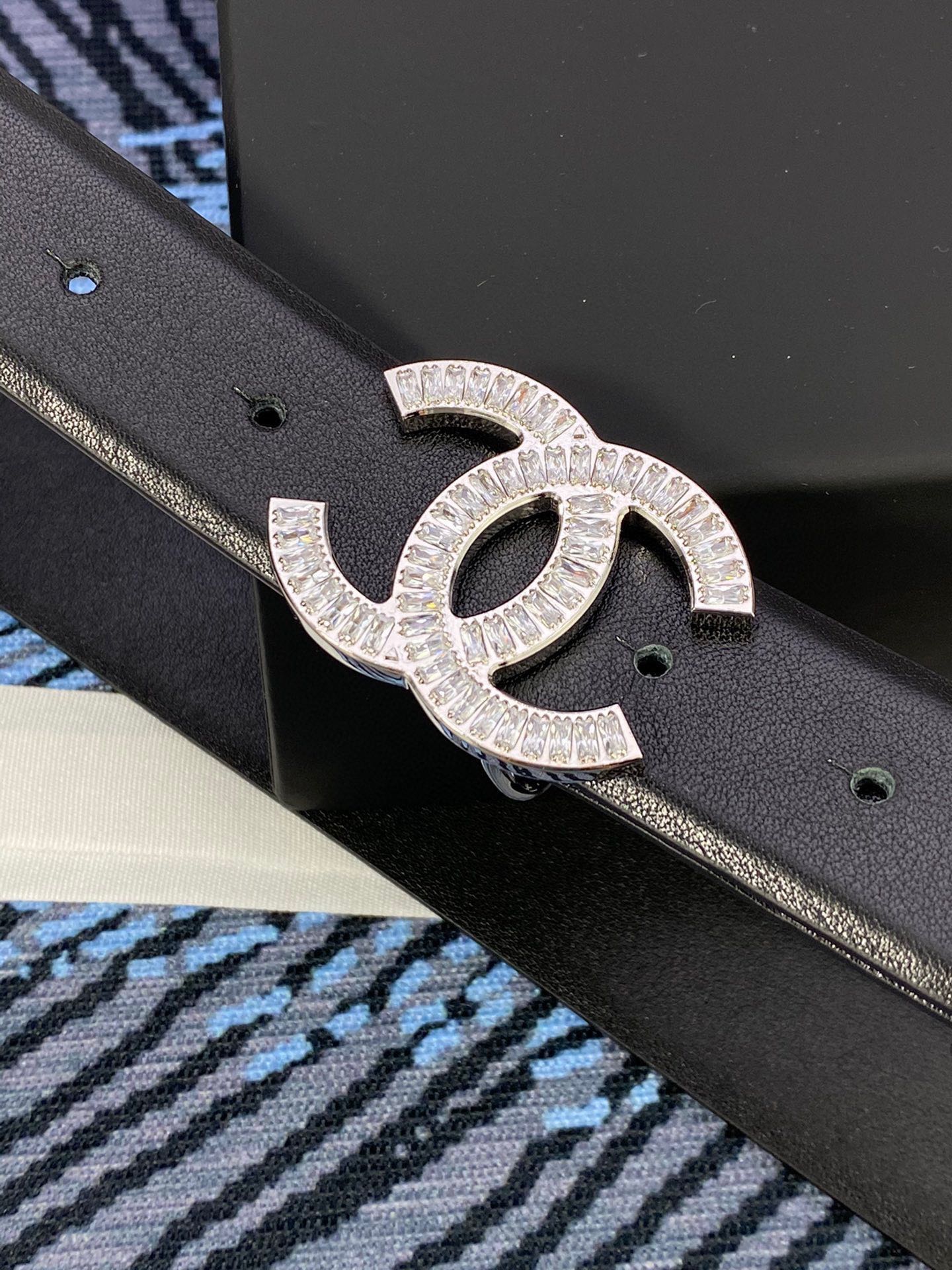 CHANEL 25S BELT 30 MM IN BLACK CALFSKIN WITH SILVER HARDWARE 615100 - 30