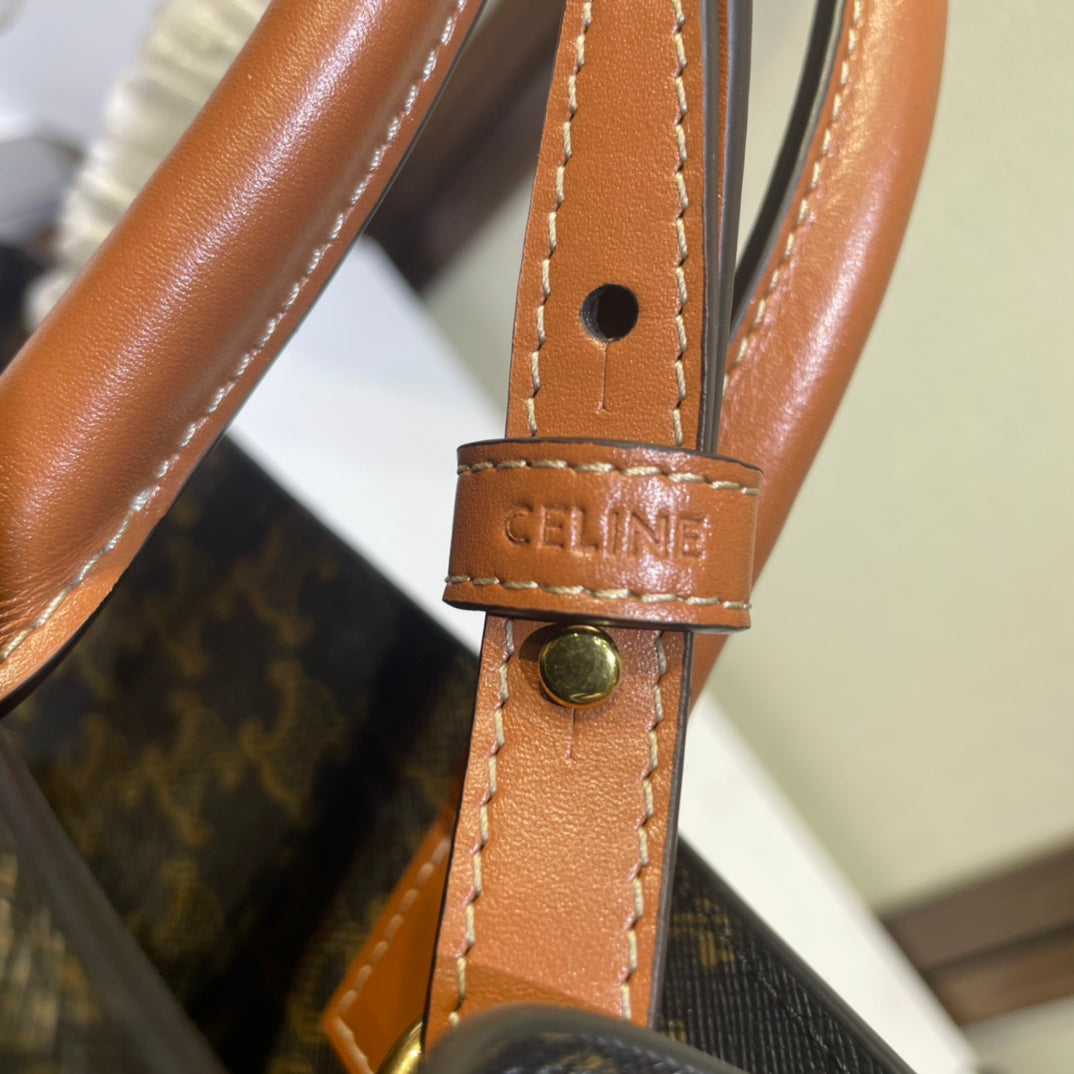TRIOMPHE 32 BLUE IN PATTERN CALFSKIN