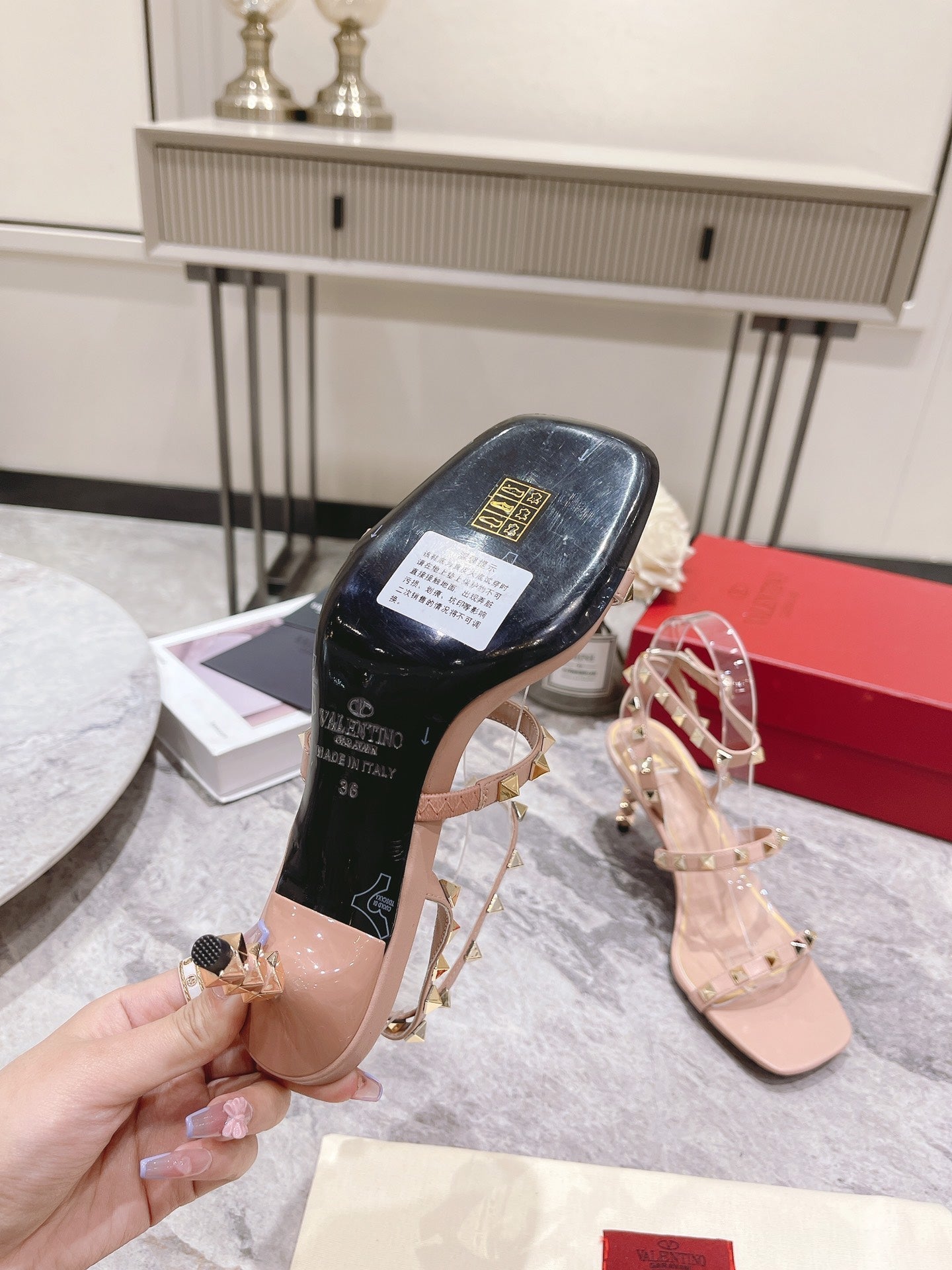 HIGH HEEL 6 CM SANDAL IN PEACHY PINK LAMBSKIN WITH STUDS - 34
