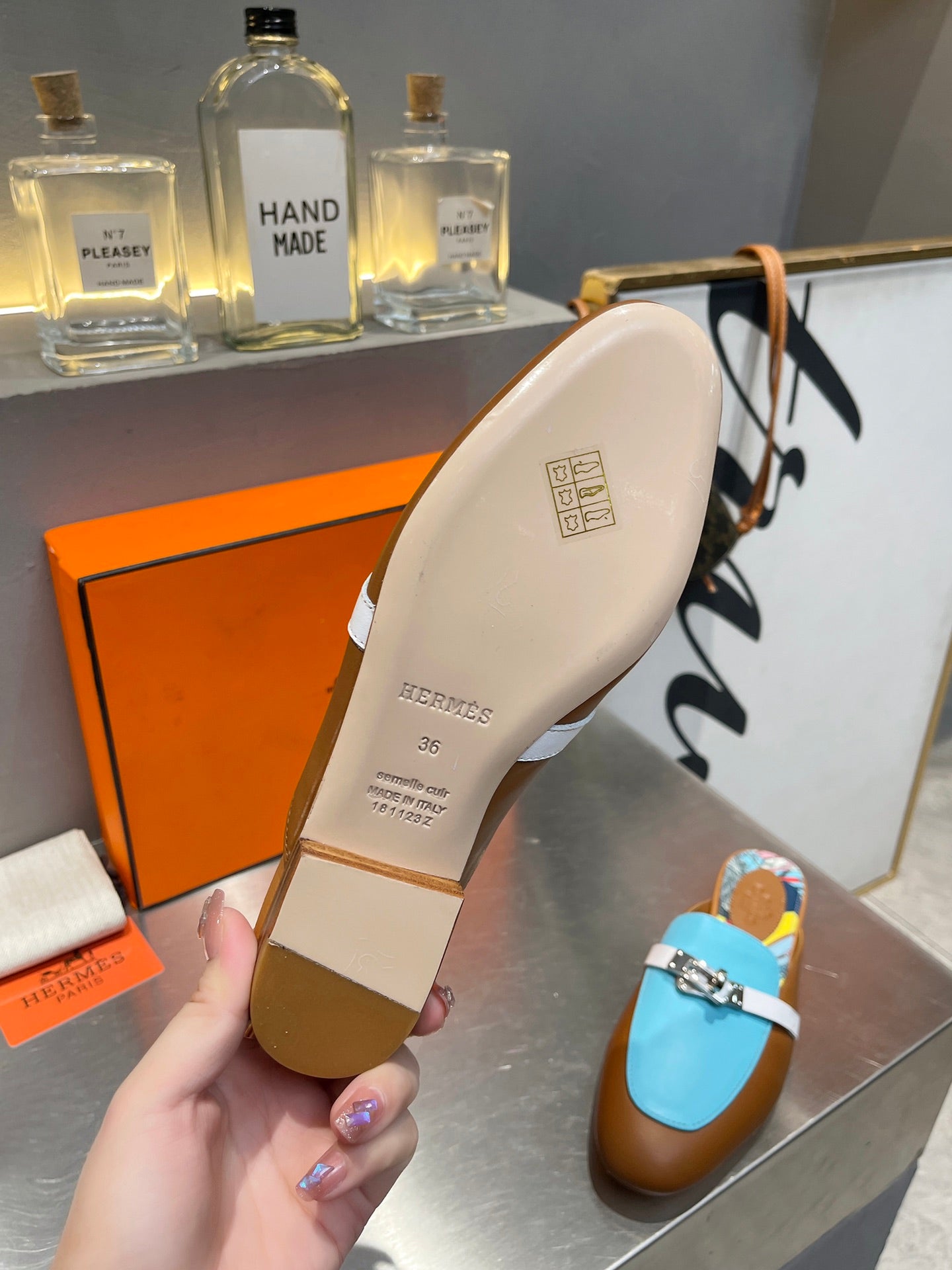 0Z MULE CARAMEL AND SKY CALFSKIN WITH PATTERN - 35