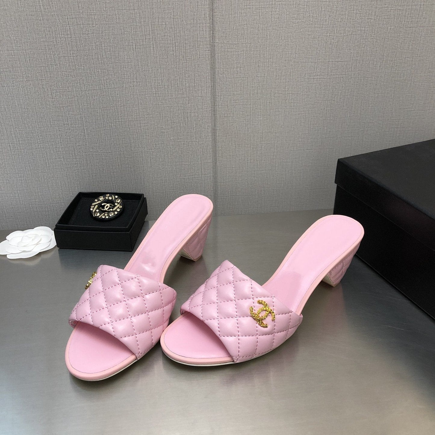 cc rev cone heel mule slide sandal pink quilted lambskin 6cm - 35