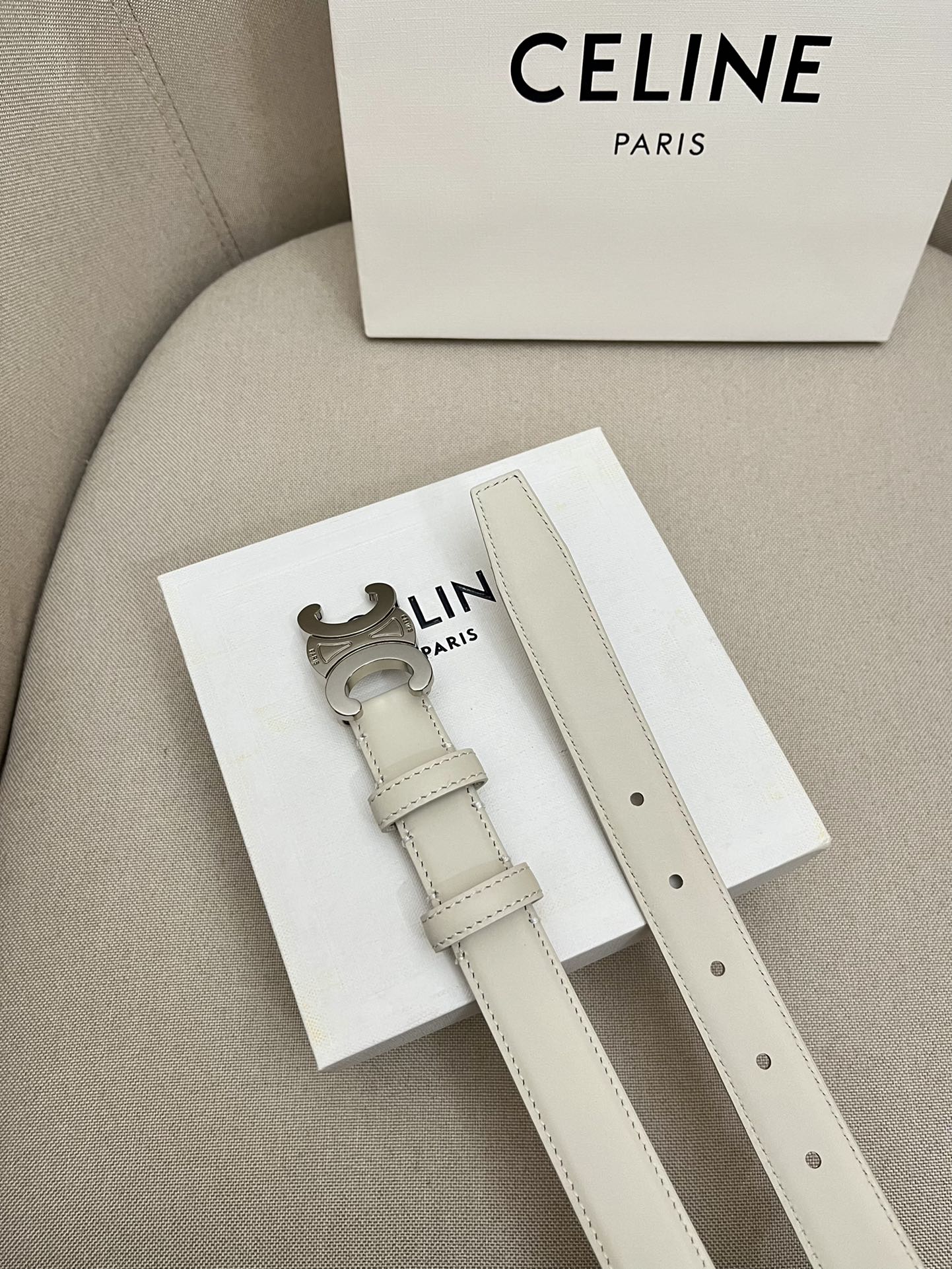CELINE 25S TRIOMPHE 25MM BELT IN WHITE CALFSKIN SILVER HARDWARE - 26 - 28