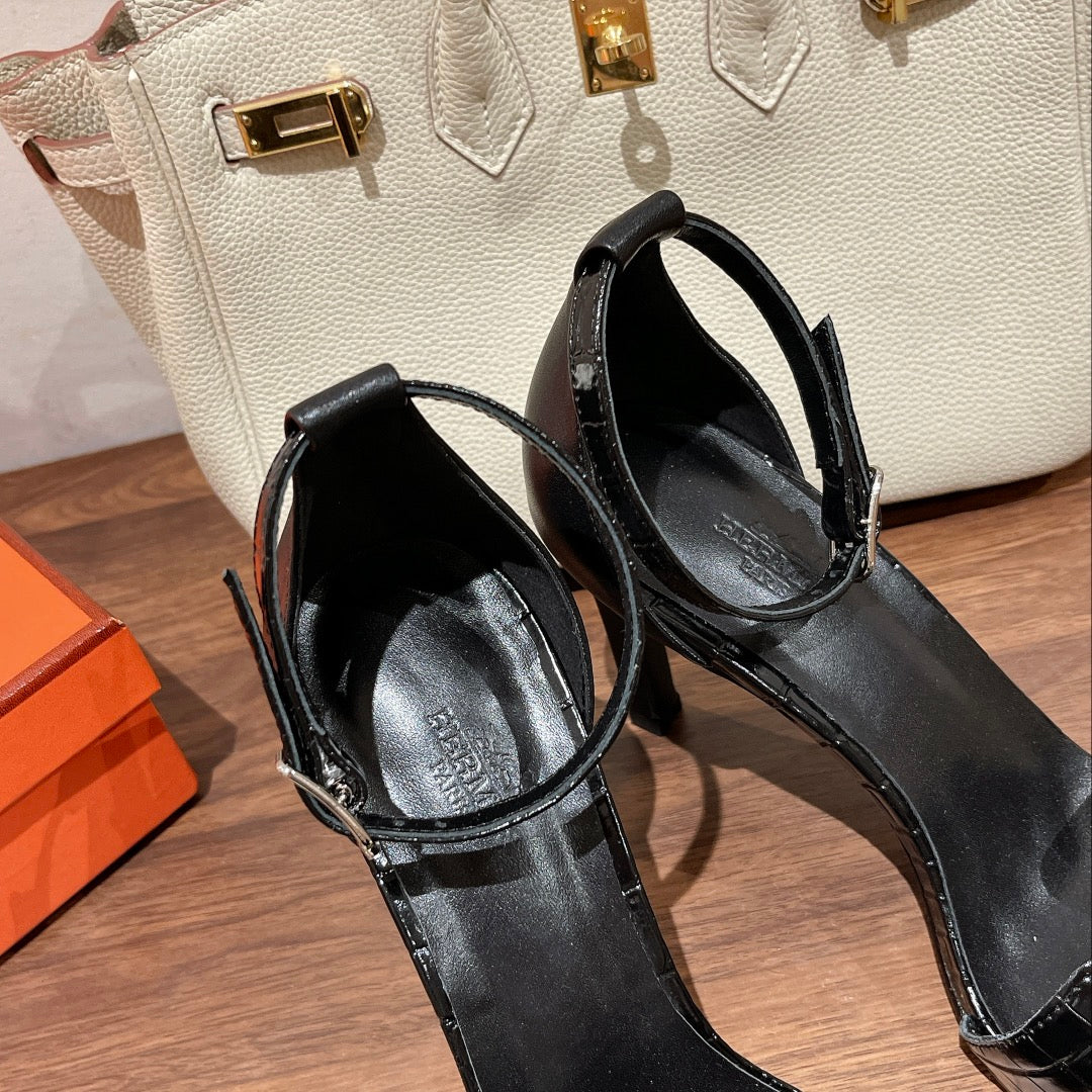 PREMIERE 105 SANDAL IN BLACK PATENT CALFSKIN - 35