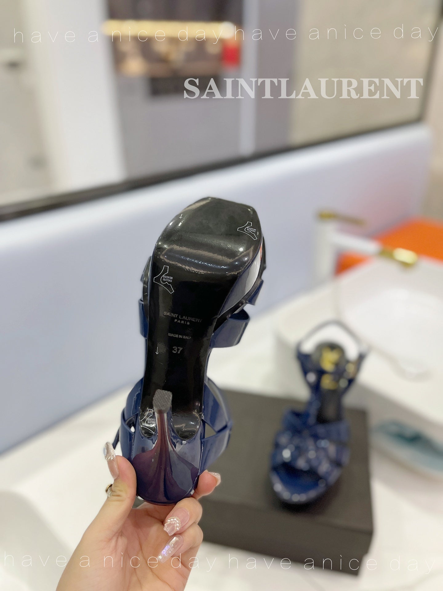 SL TRIBUTE POINED TOE SANDALS GLOSSY NAVY CALFSKIN - 34