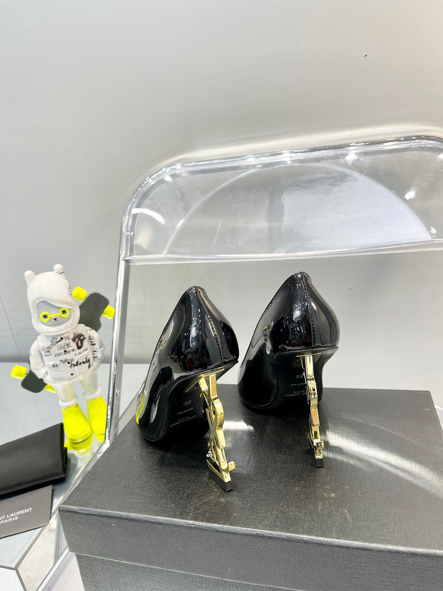 SL OPYUM BASIC HIGH HEEL BLACK CALFSKIN-GOLD HEEL - 35