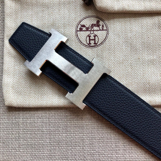 HM BELT BUCKLE & REVERSIBLE BLACK LEATHER STRAP 38MM SILVER HARDWARE - 30