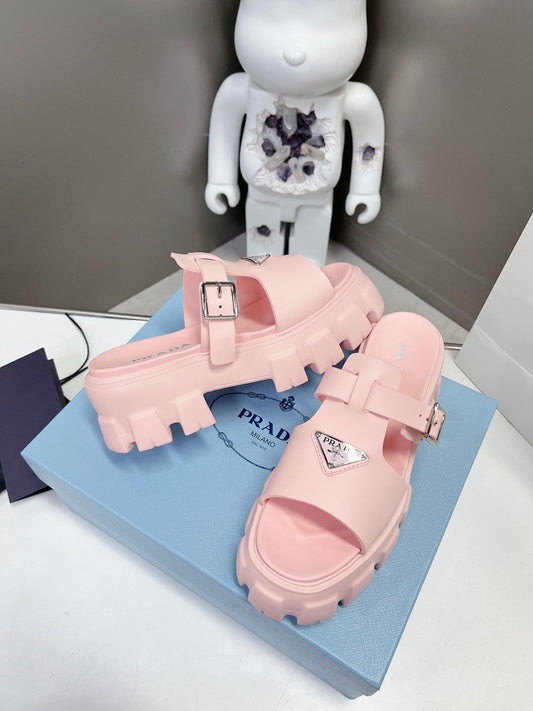 MONOLITH SLIPPER SANDALS IN LIGHT PINK RUBBER - 35