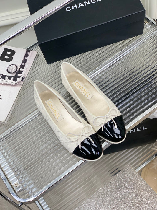 BALLET FLAT GLOSSY BLACK MIX IVORY LAMBSKIN - 35