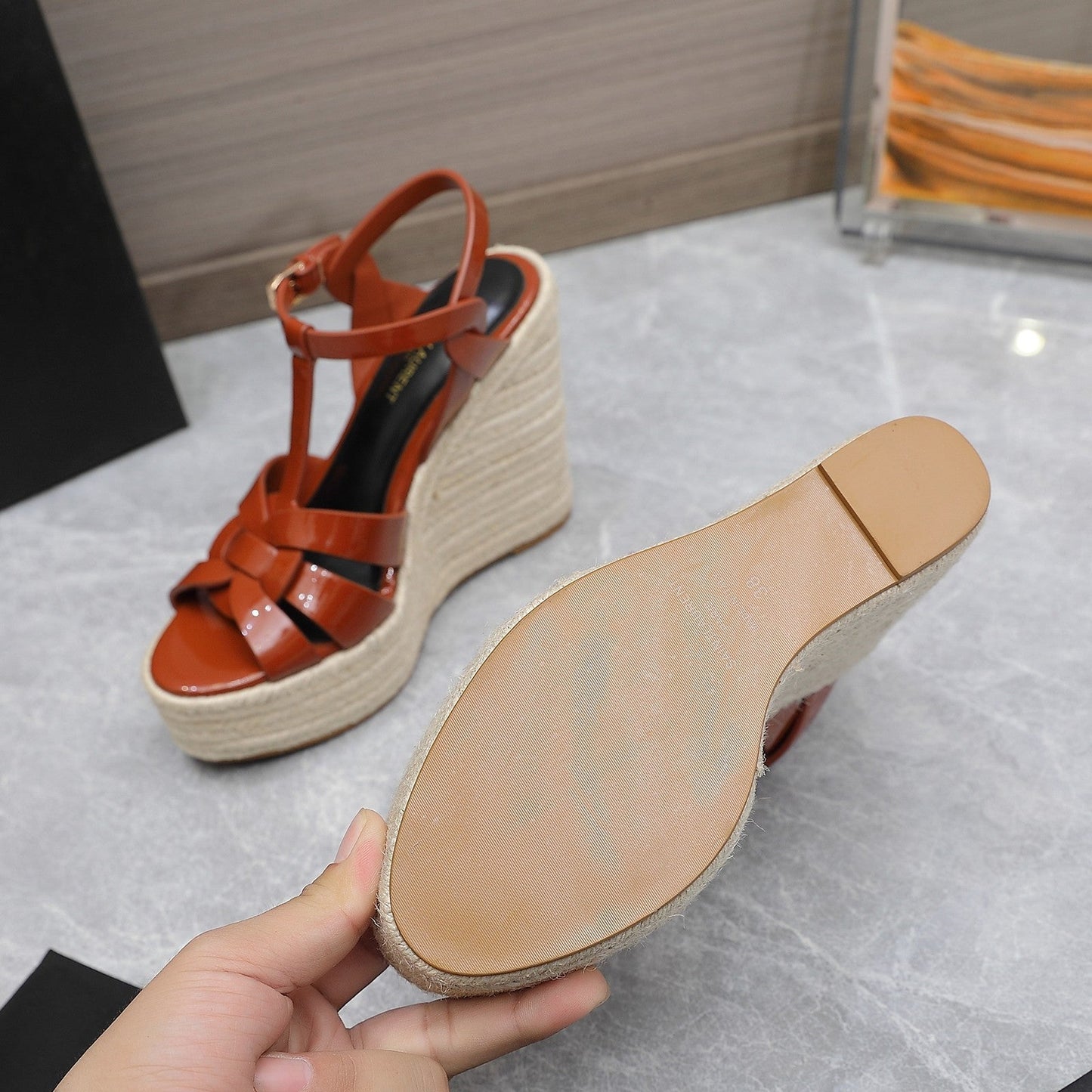 SL TRIBUTE WEDGE SANDALS BRICK POLISHED CALFSKIN - 35