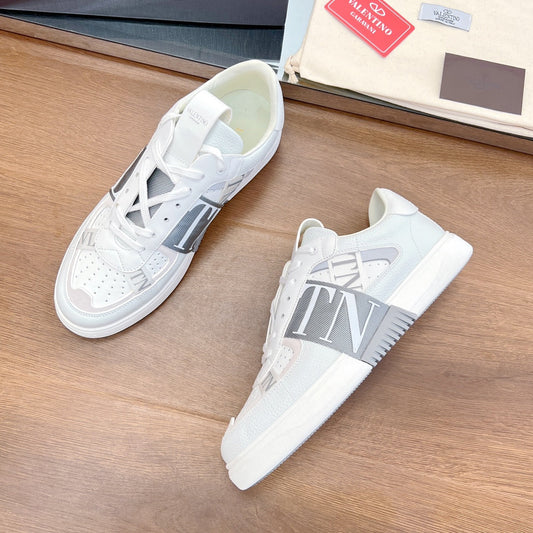 VL7N LOW-TOP WHITE CALFSKIN AND GREY FABRIC SNEAKER WITH BANDS - 35