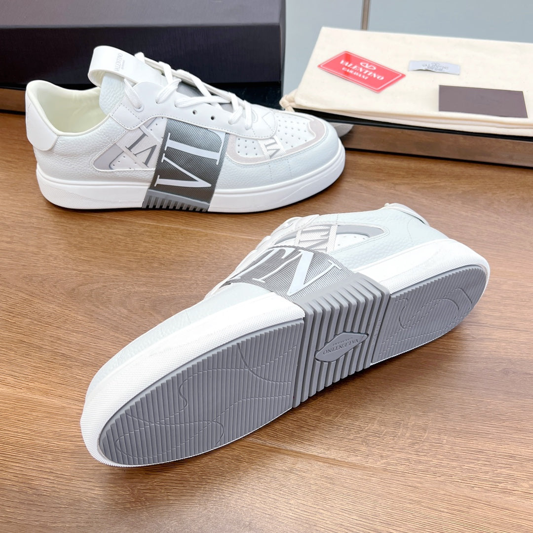 VL7N LOW-TOP WHITE CALFSKIN AND GREY FABRIC SNEAKER WITH BANDS - 35