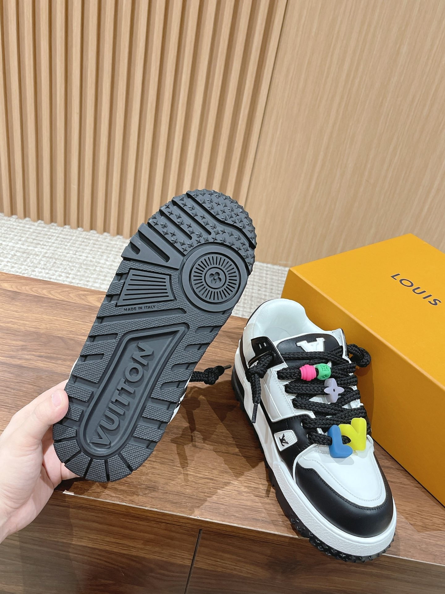 LV Trainer Maxi Sneaker White Mix Black Calfskin - 35