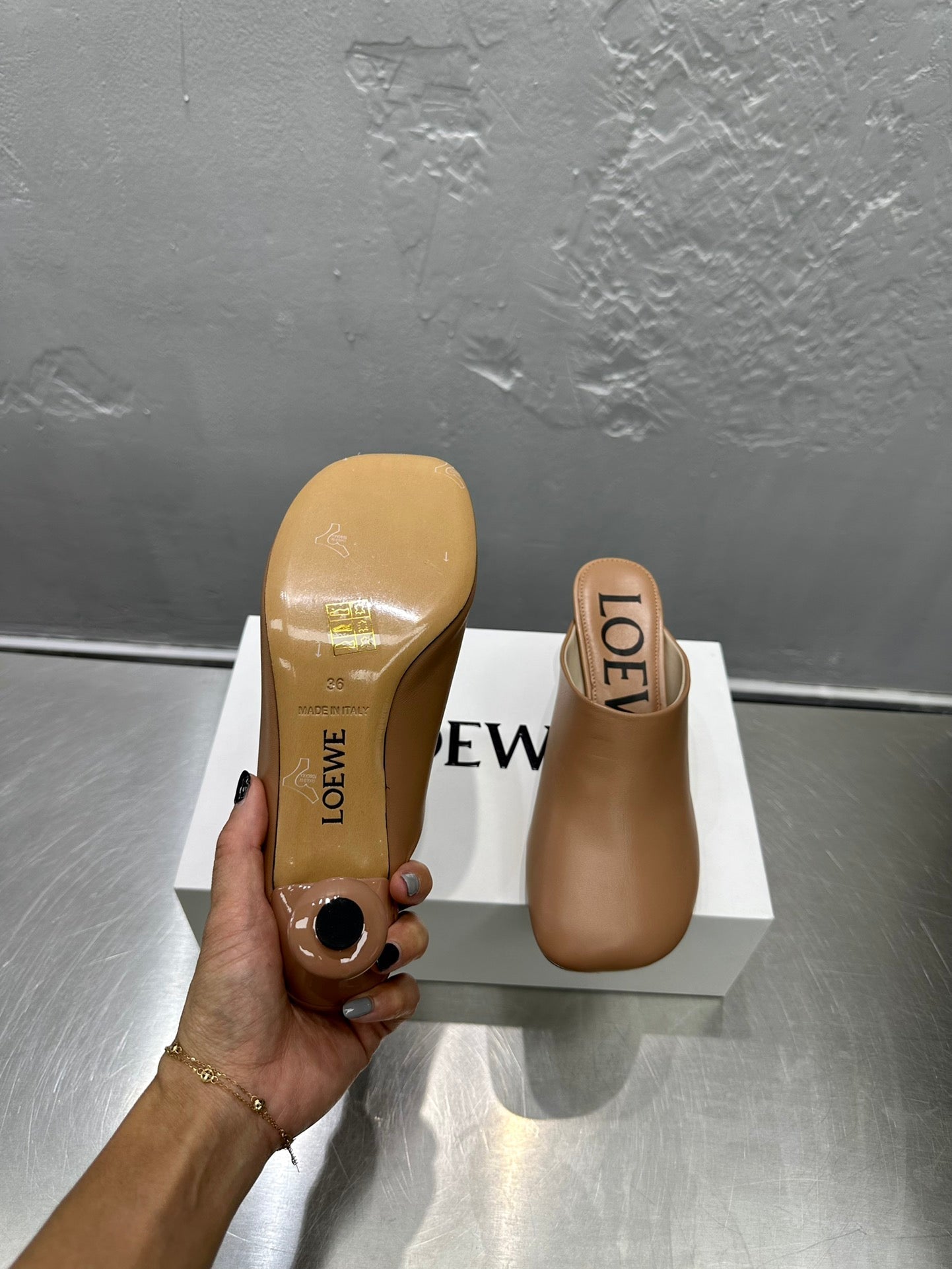 LW TOY MULE 55 TAWNY CALFSKIN - 35