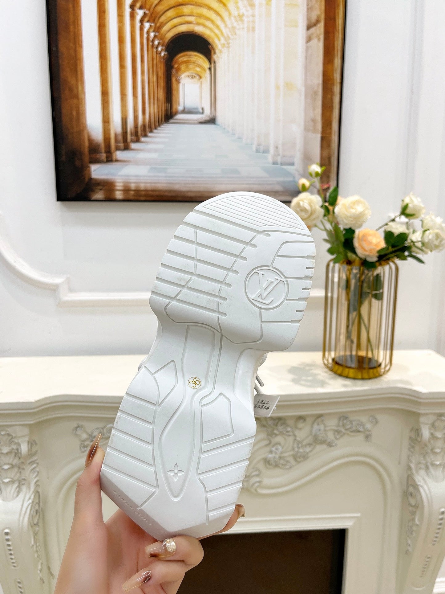 LV ARCHLIGHT 2.0 PLATFORM SNEAKER IN WHITE MIX BLACK MIX OF MATERIALS - 35