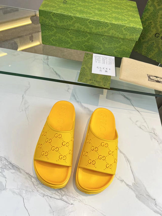 PLATFORM SANDALS IN BRIGHT YELLOW MONOGRAM IMPORTED TPU - 35