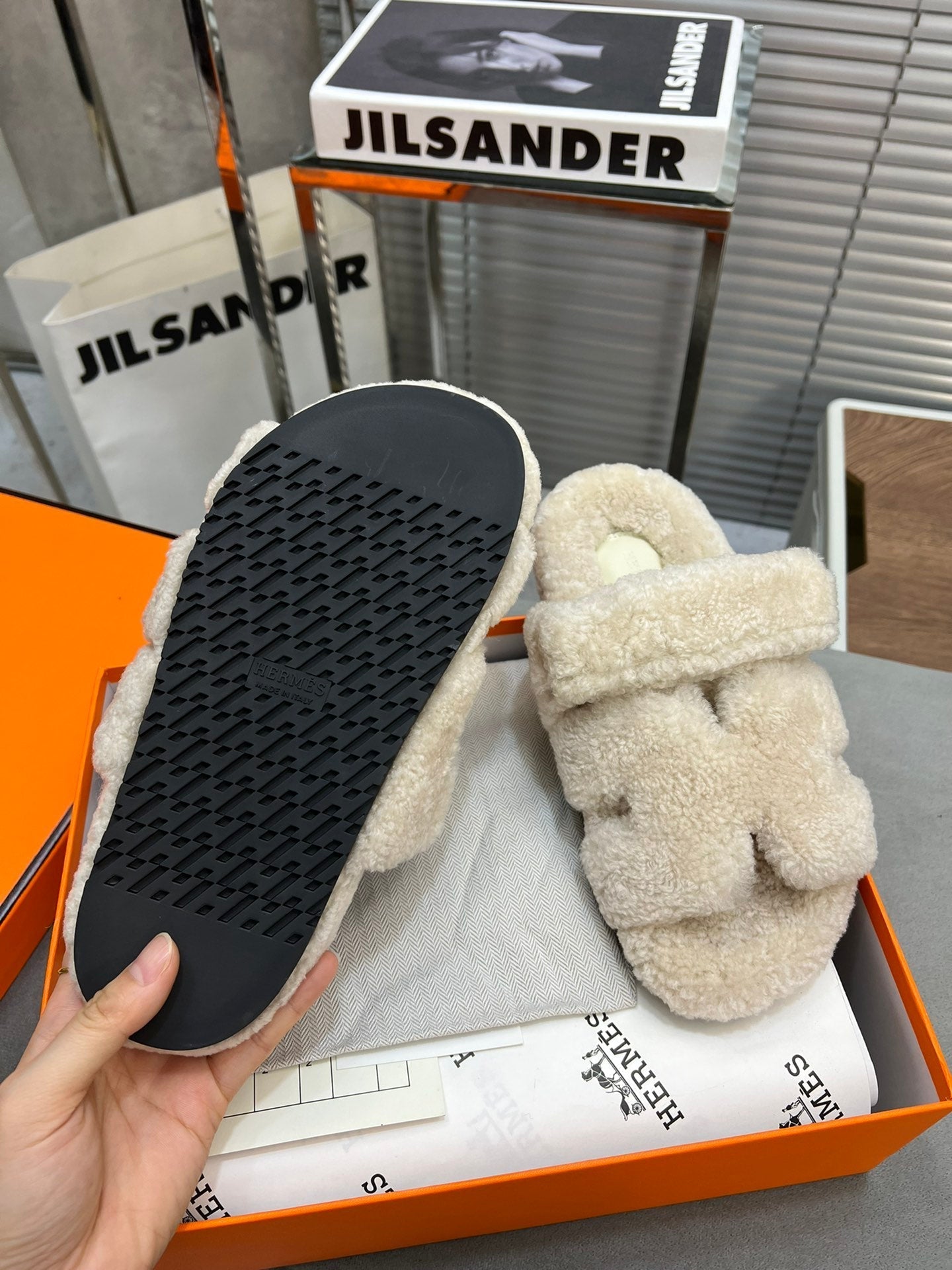 CHYPRE SLIPPERS IN BISQUE BEIGE LAMB WOOL - 35