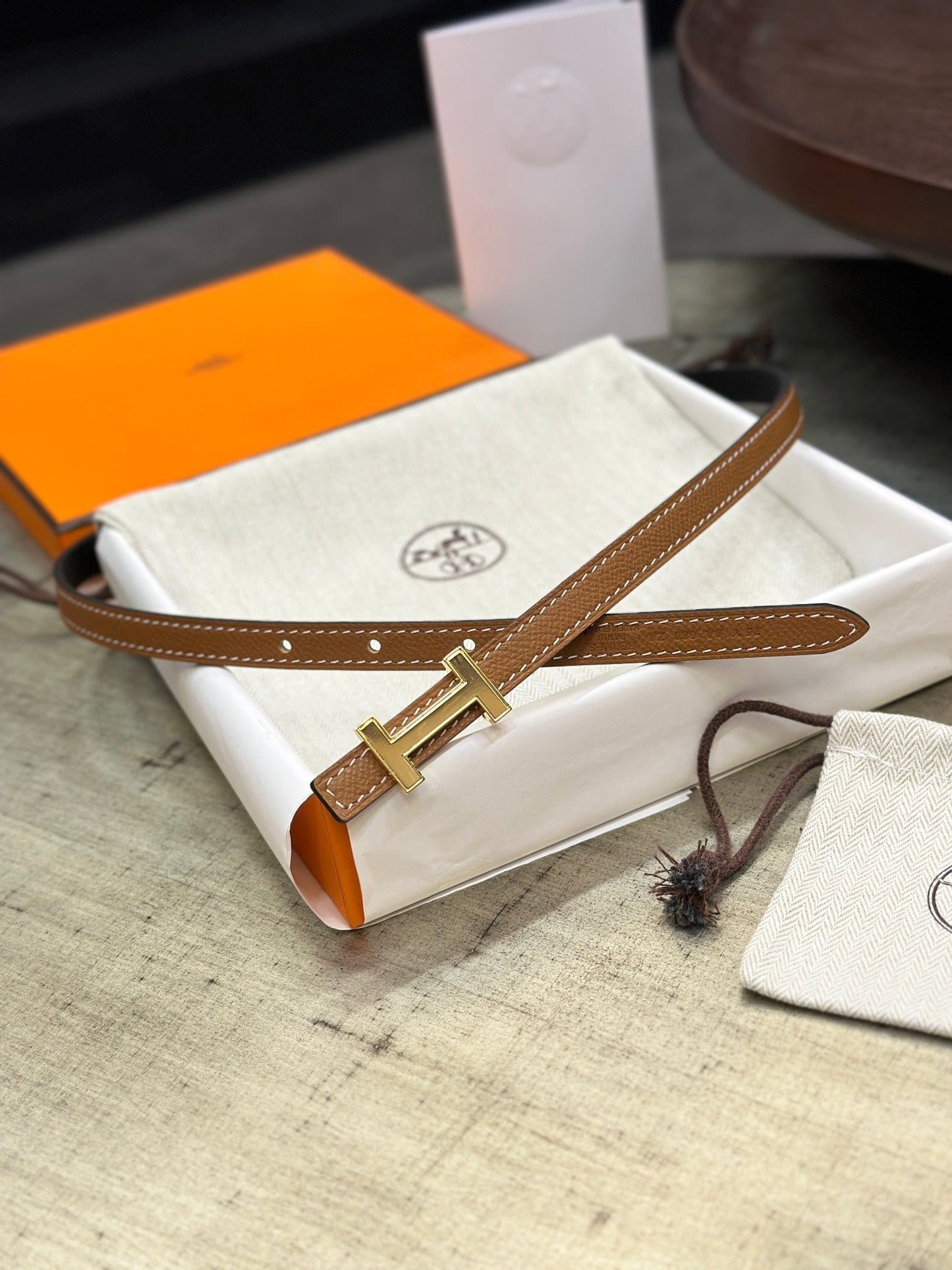 HM FOCUS BUCKLE & REVERSIBLE TAWNY BROWN AND BLACK LEATHER STRAP 13MM GOLD HARDWARE - 30