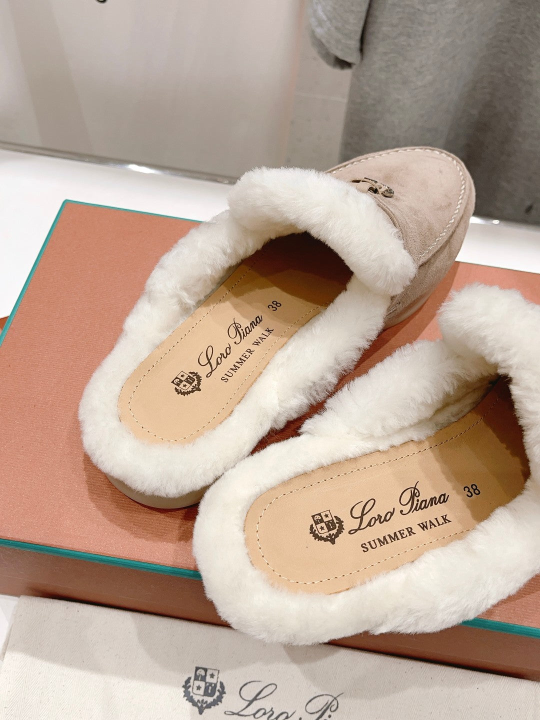 LP CHARMS WALK BABOUCHE LOAFERS PEANUT FLEECE - 35