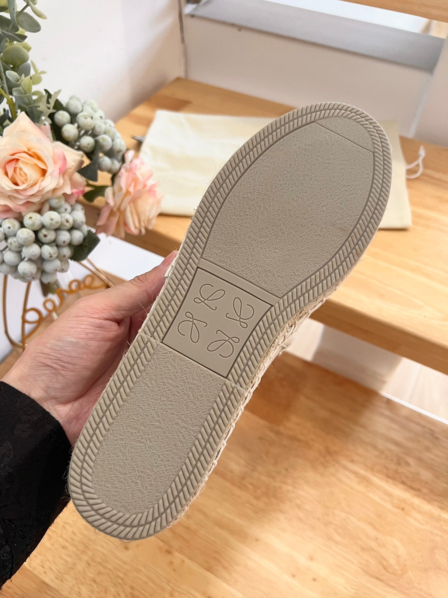 Loew Anagram Espadrille Ivory Black Leather - 35