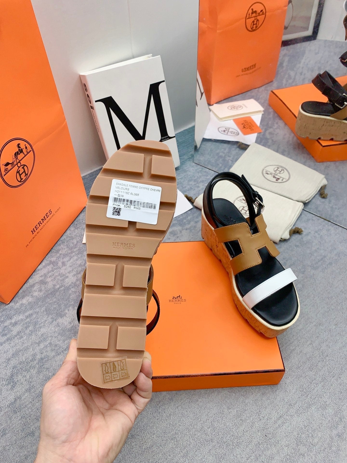 HAVANE 30 SANDAL IN WHITE AND PEANUT BROWN CALFSKIN - 34