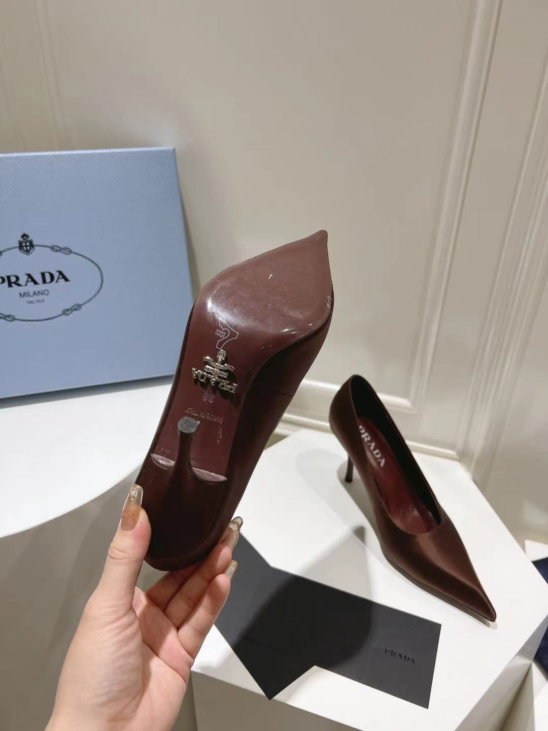 PRA BASIC HIGH-HEELED CHOCOLATE SATIN - 34