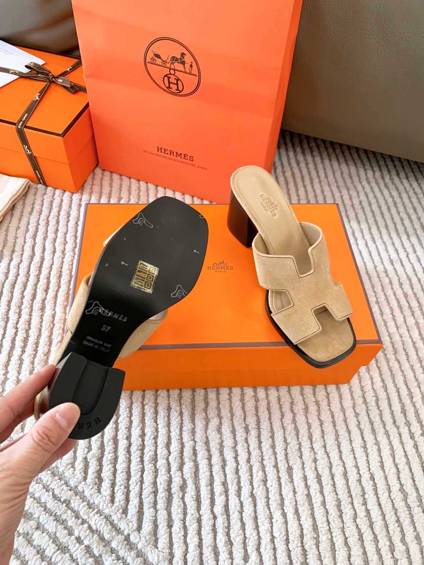 HELIA 60 SANDAL IN TUSCAN BEIGE SUEDE - 35