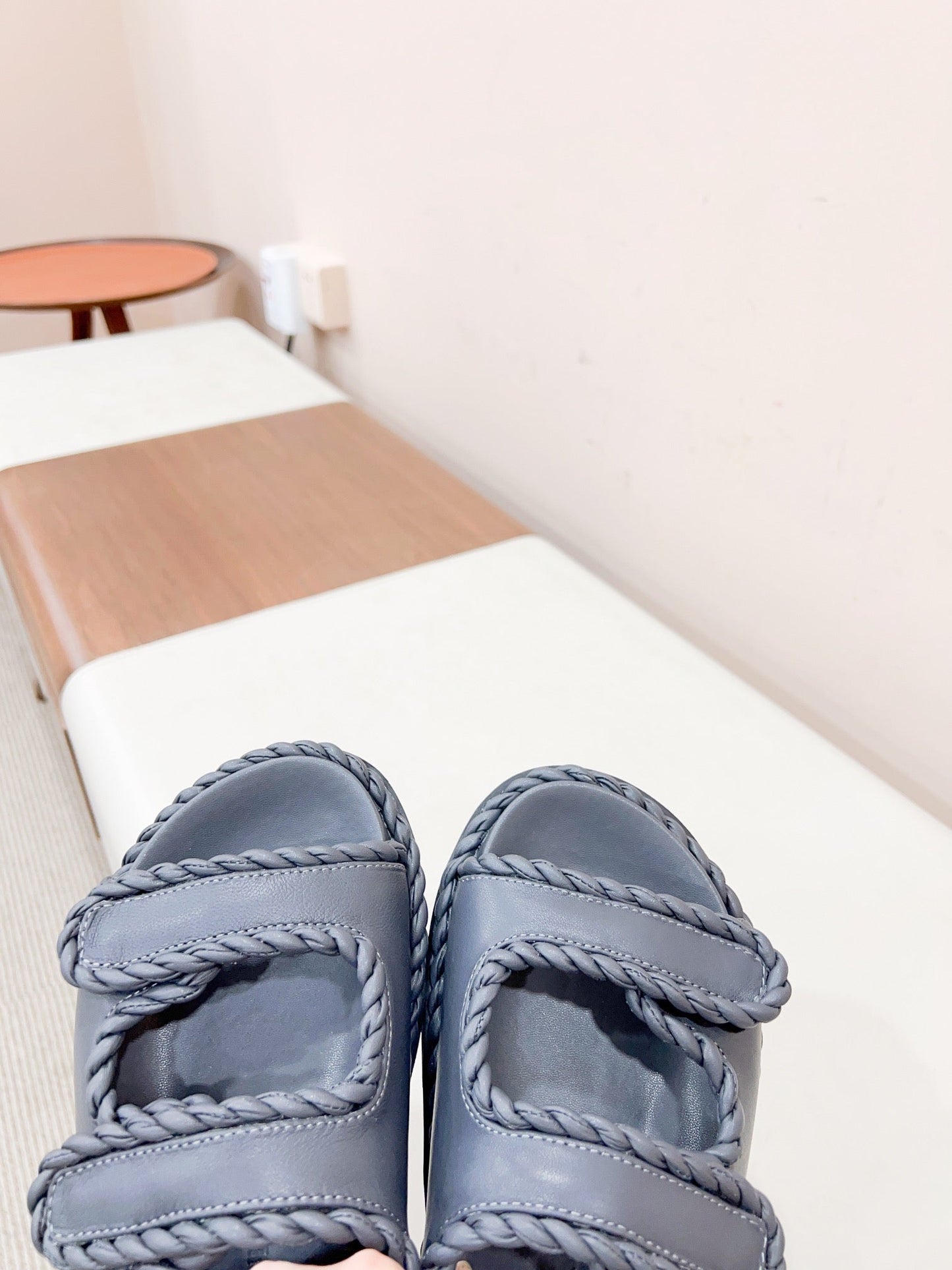 REFINED DAD SANDAL IN BLACK LAMBSKIN - 35