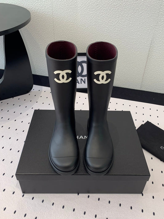 cc гумові чоботи chanel чорного кольору - 35