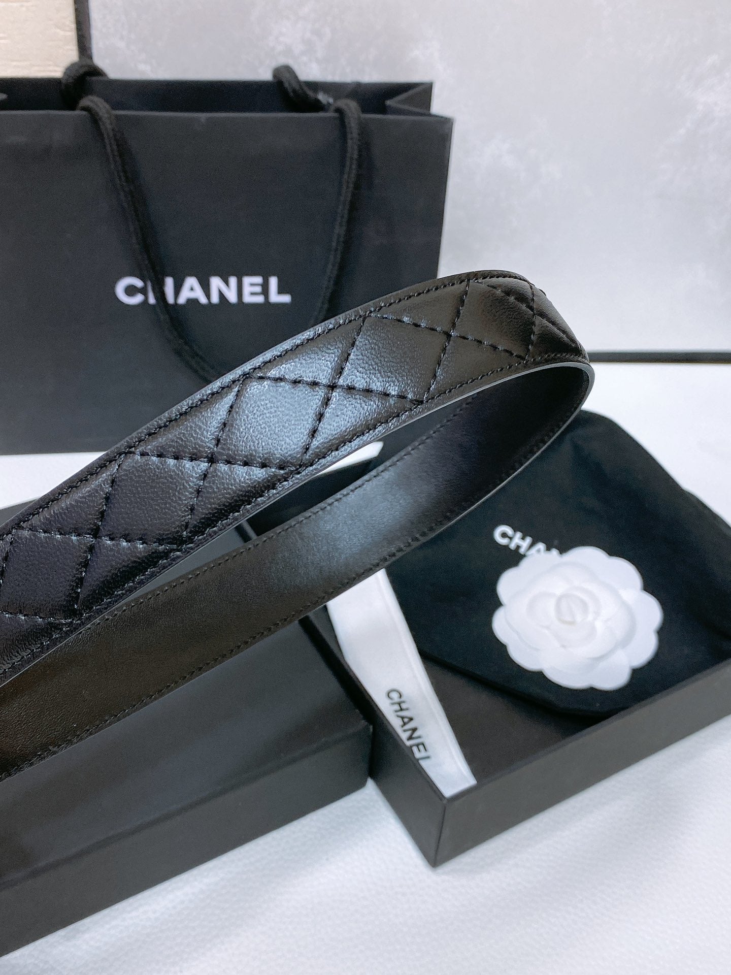 CC BELT 30 MM IN BLACK EMBROIDERED CALFSKIN PEARL LOGO WITH GOLD HARDWARE - 30