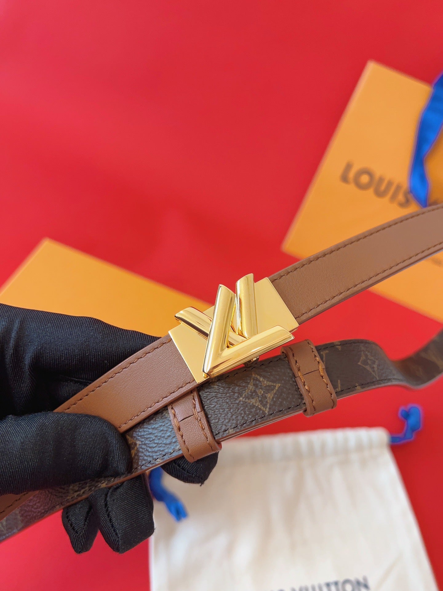 LV GO-14 20MM BELT IN BRONZE BROWN CALFSKIN GOLD HARDWARE - 30