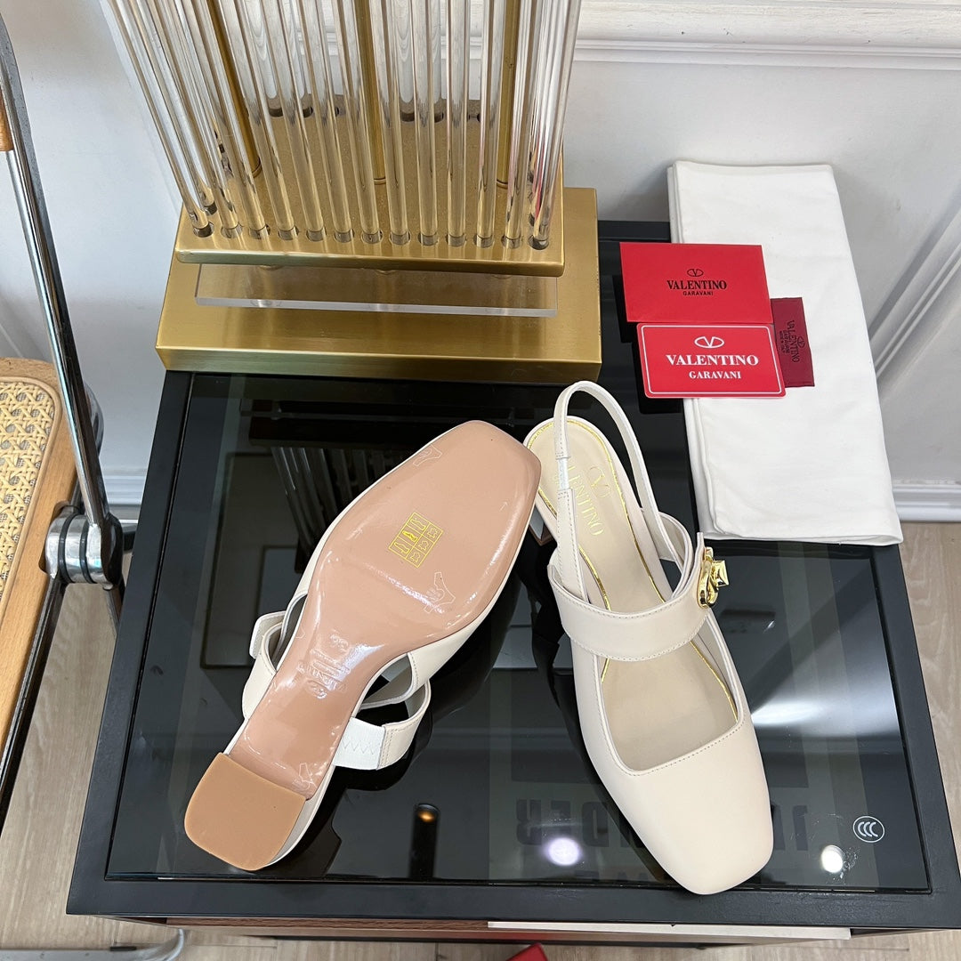 MARY-JANE VLOGO LOCKER SLINGBACK PUMPS WHITE SHEEPSKIN 60 MM - 35