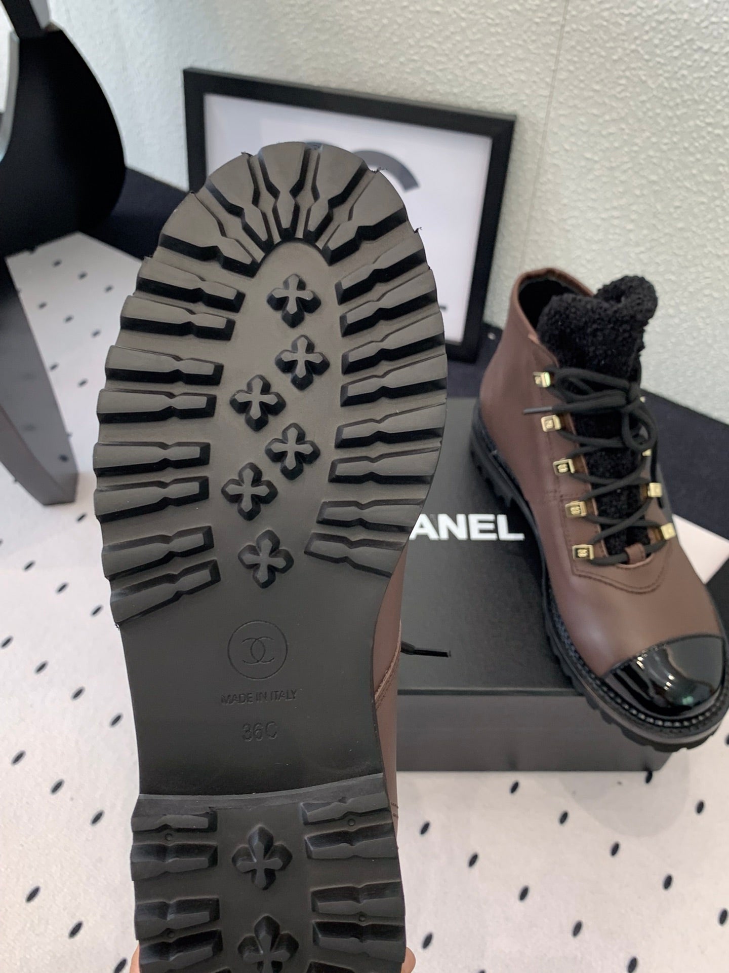ANKLE BOOTS IN HICKORY BROWN CALFSKIN - 35