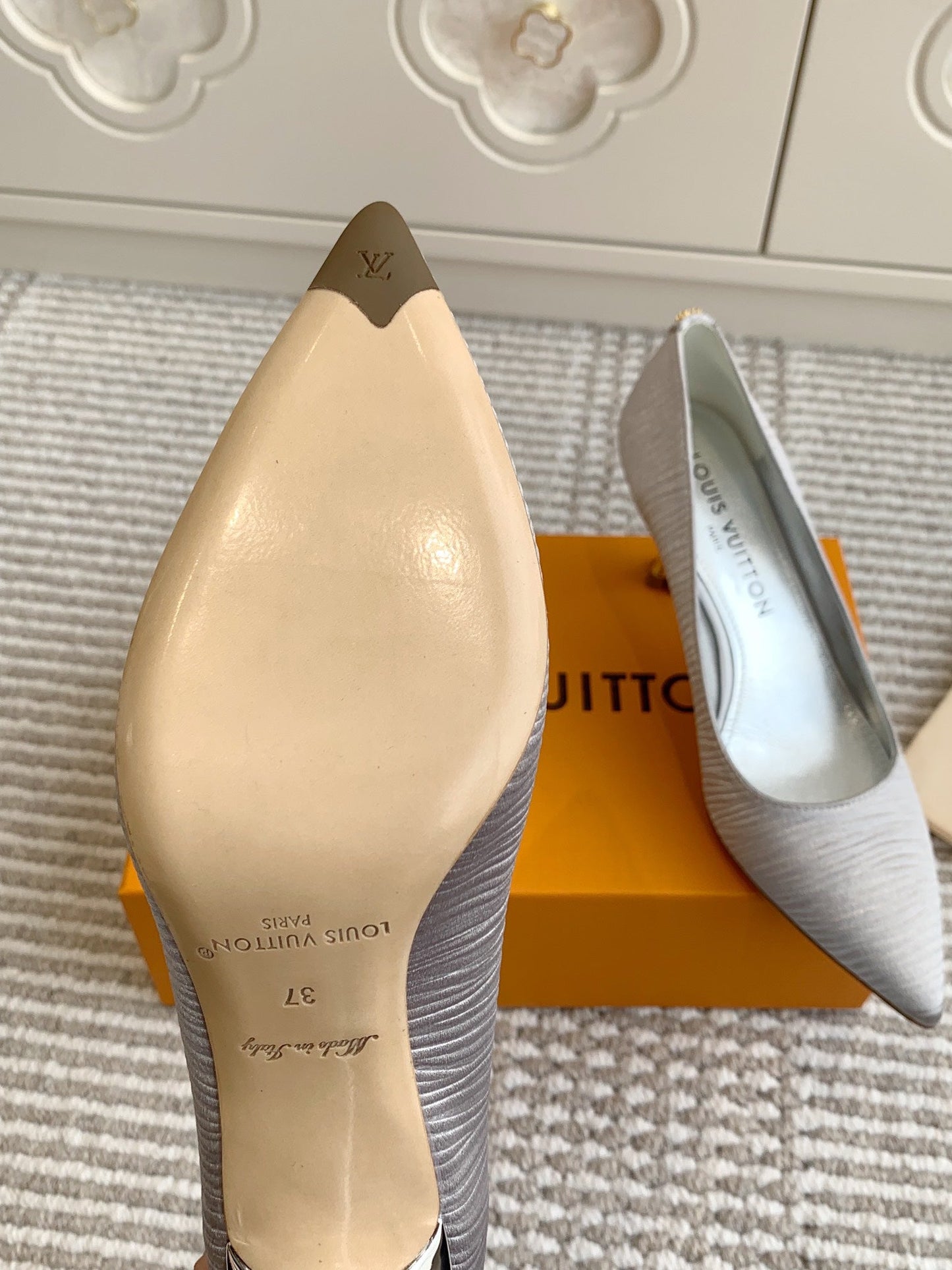 BLOSSOM PUMP 7 CM IN SILVER IMPORTED STRIPED SILK SATIN - 35