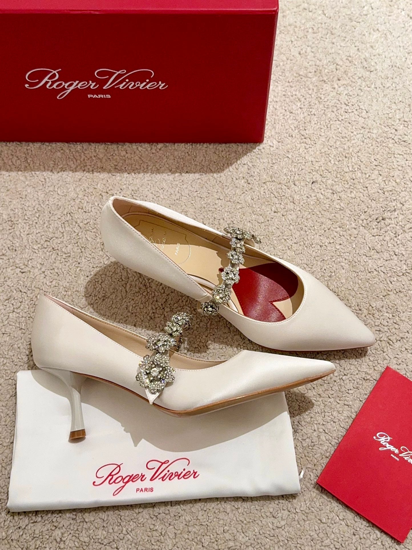 EFFLORESCENCE MARY JANE PUMPS IN WHITE SILK - 34