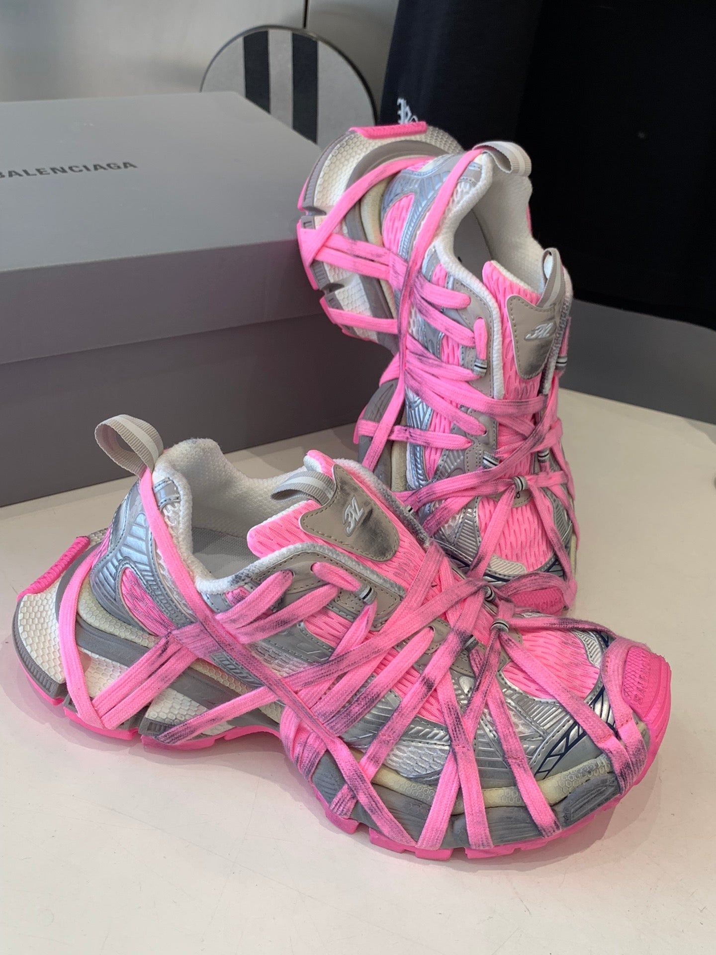 3XL EXTREME LACE SNEAKER SILVER AND PINK - 35