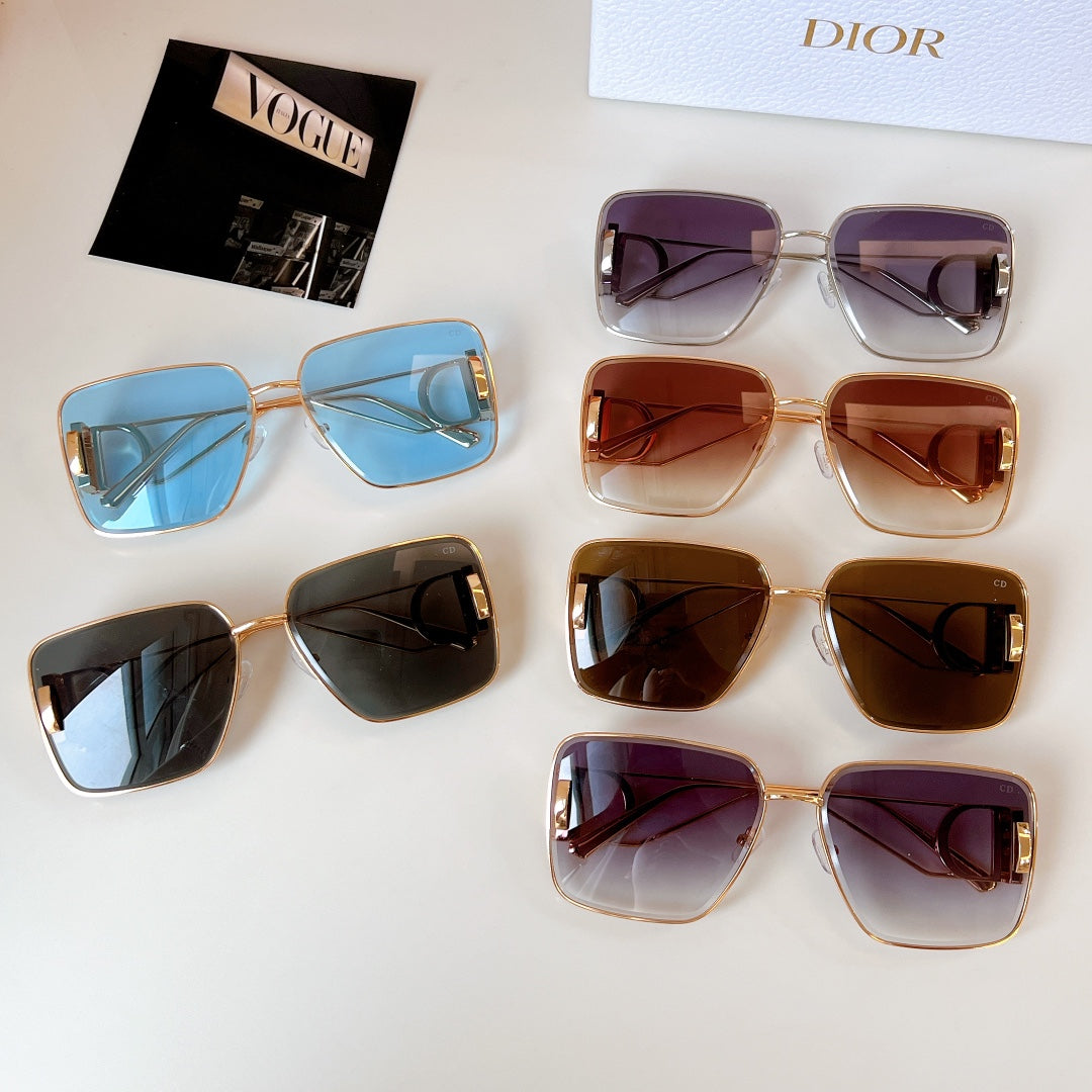 MONTAIGNE SQUARE SUNGLASS DSGTA42UCR IN METAL - Blue