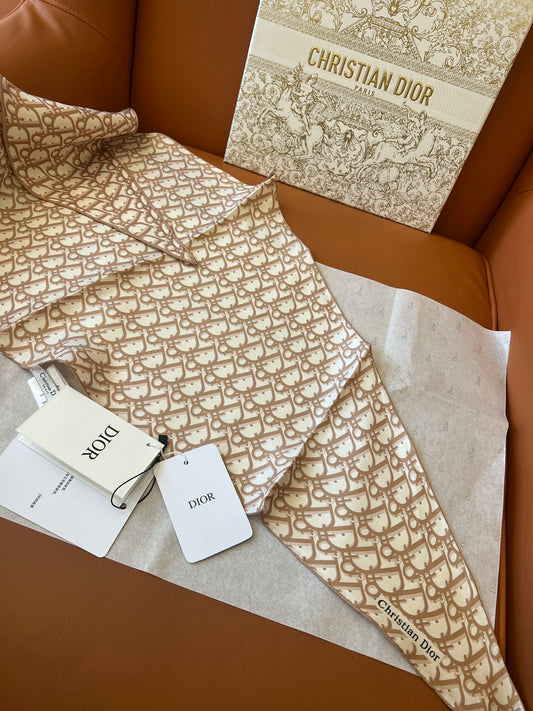 ХУСТКА DIOR 110 СМ ІЗ ШОВКУ 627637