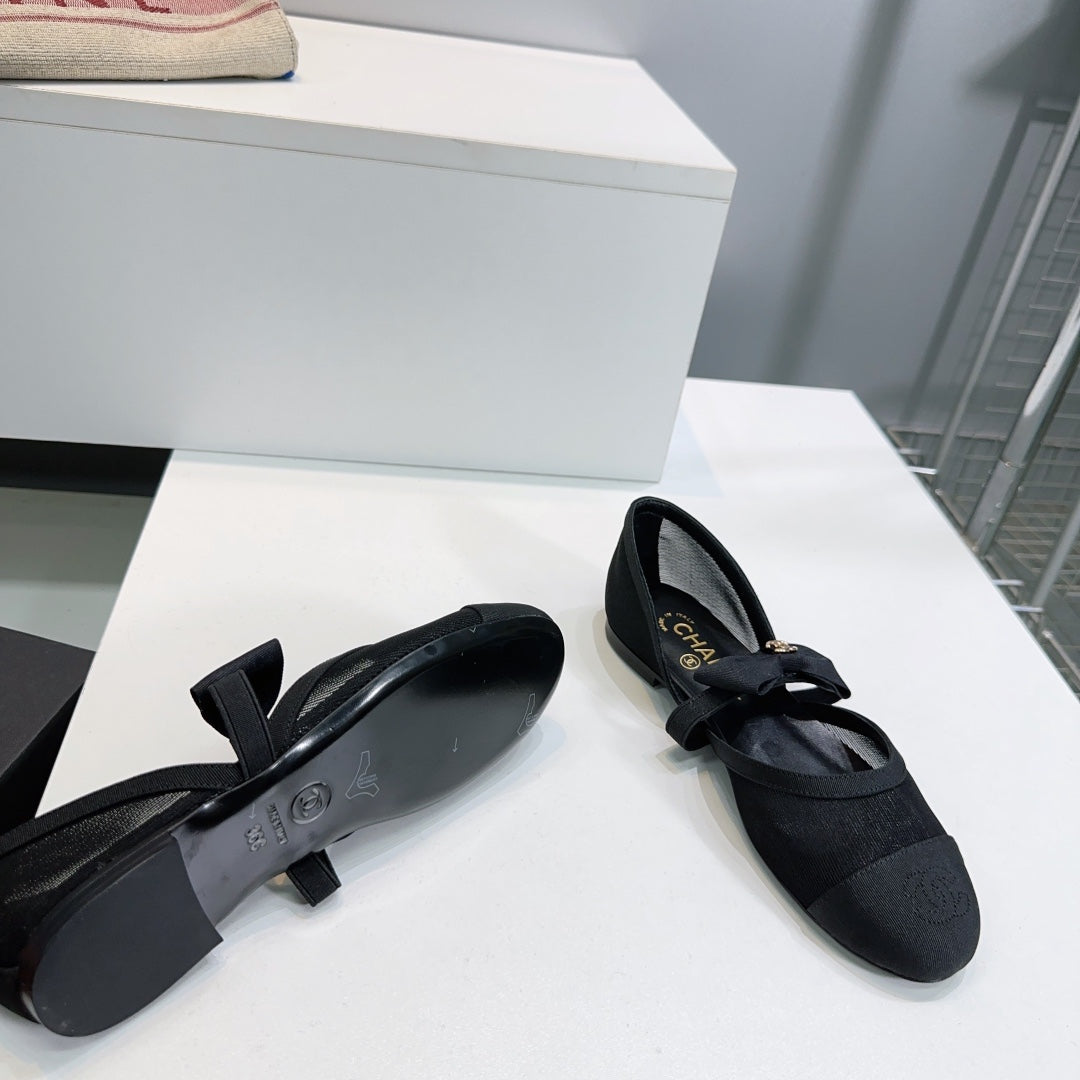 CHANEL FLAT MARY JANE SHOES 25S IN BLACK MESH FABRIC EMBOSSED LOGO WITH BOW - 35