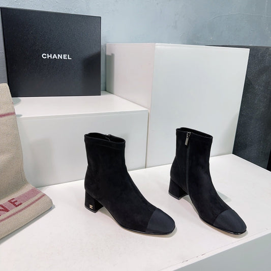 БОТИЛЬЙОНИ CHANEL 25S 45 ММ З ЧОРНОЇ ЗАМШІ НА БЛИСКАВЦІ - 35