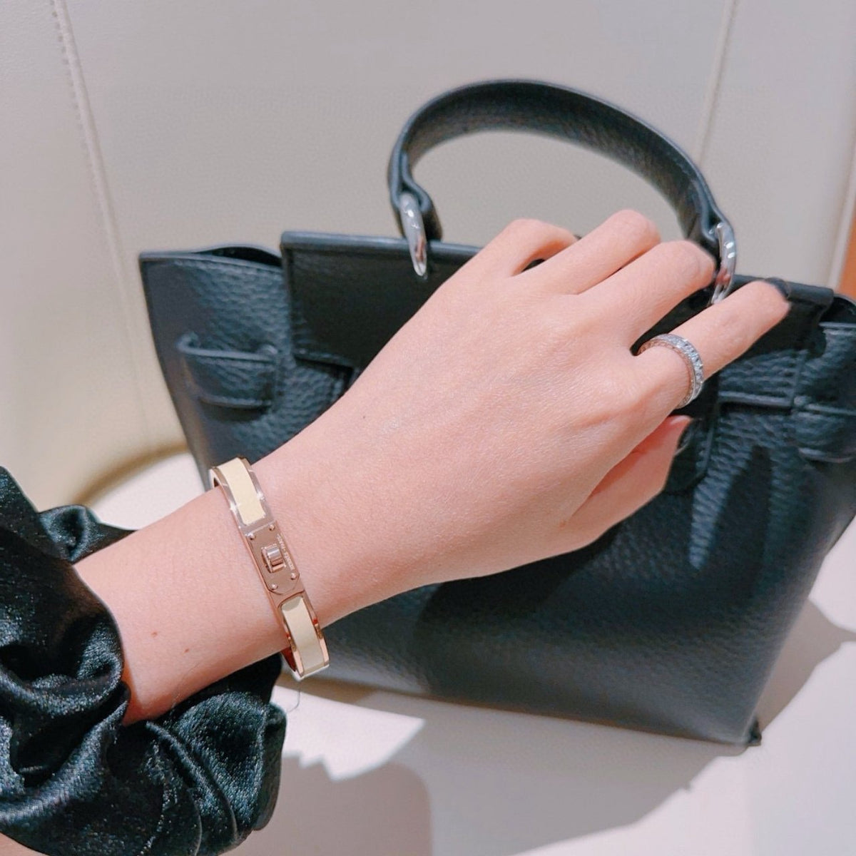 Hermes Mini Clic Kelly Bracelet Yellow And Rose Gold H200004FO68GM