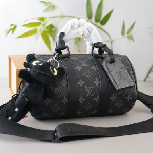 Louis Vuitton Keepall Bandoulière 25 Monogram Eclipse Black 24Cm M46271