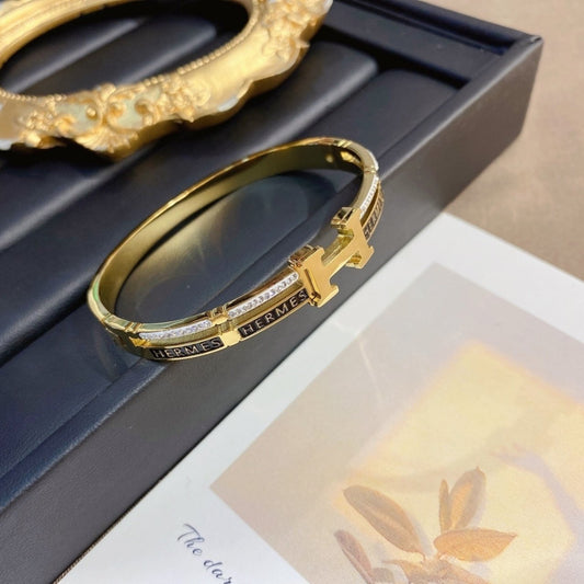 Hermes Clic H Bracelet Gold