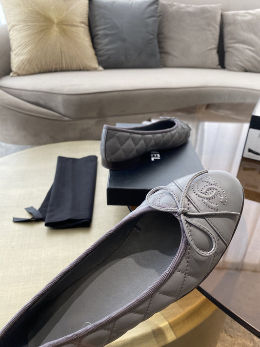 BALLET FLATS GREY QUILTED LAMBSKIN - 35