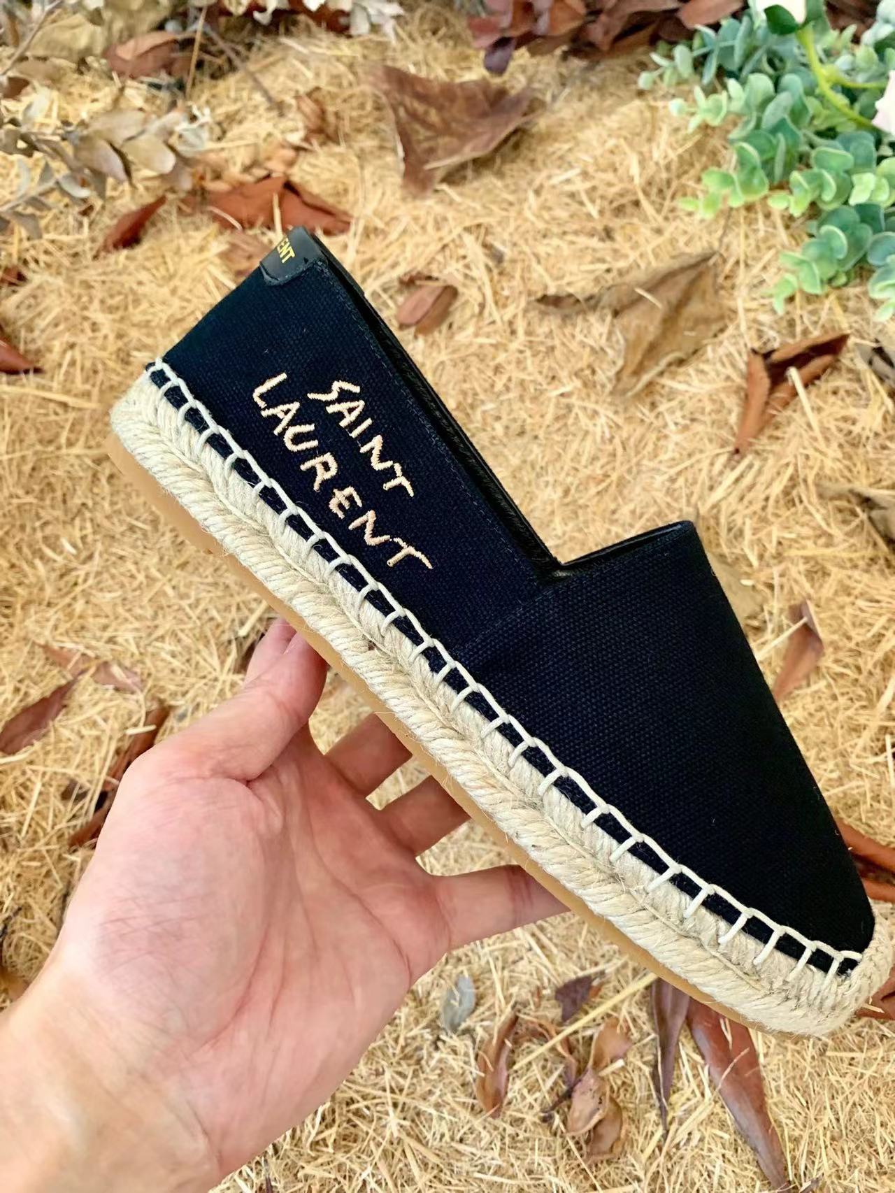 SL EMBROIDERED ESPADRILLES IN CANVAS BLACK - 35