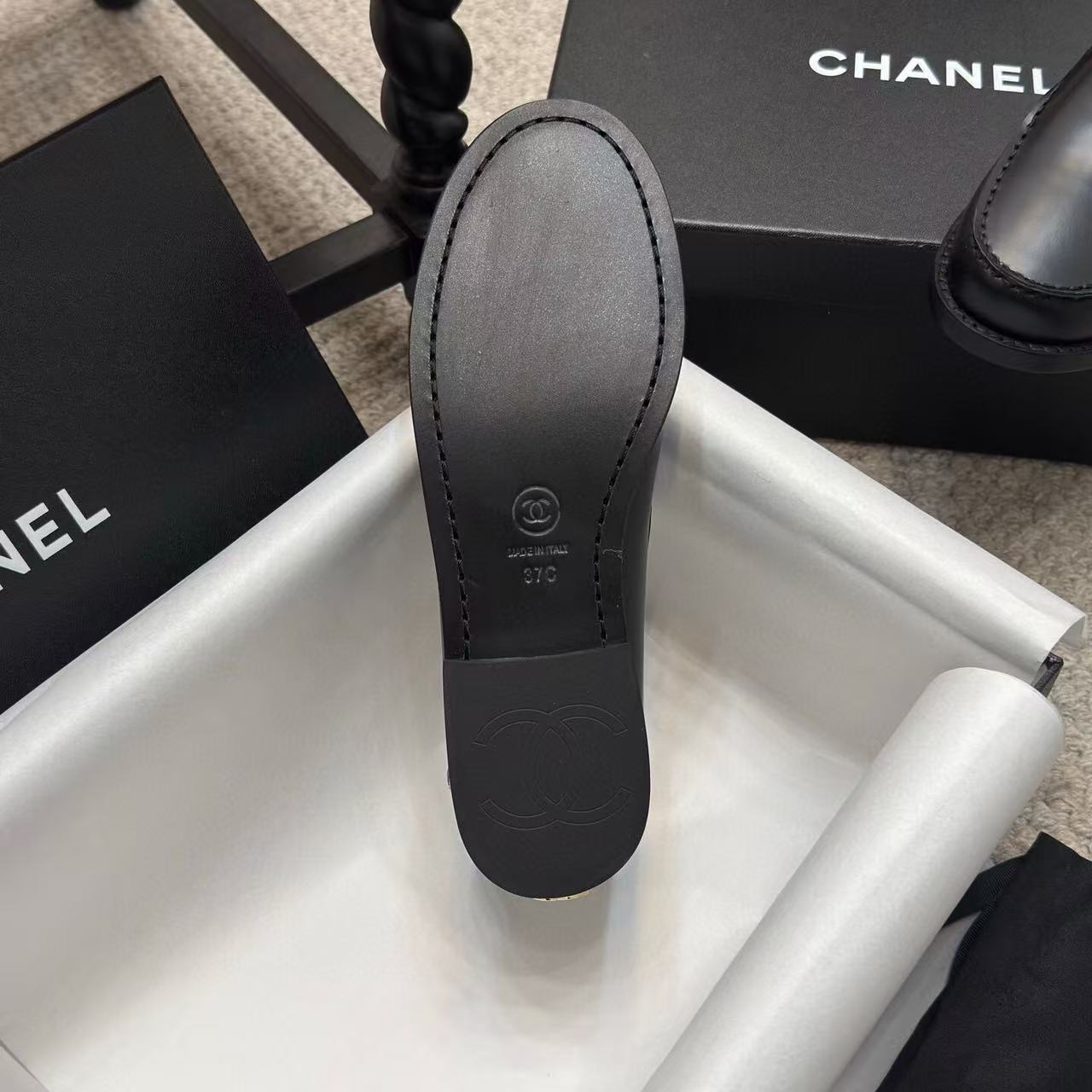 CC MOCCASINS 2025 IN BLACK CALFSKIN - 35